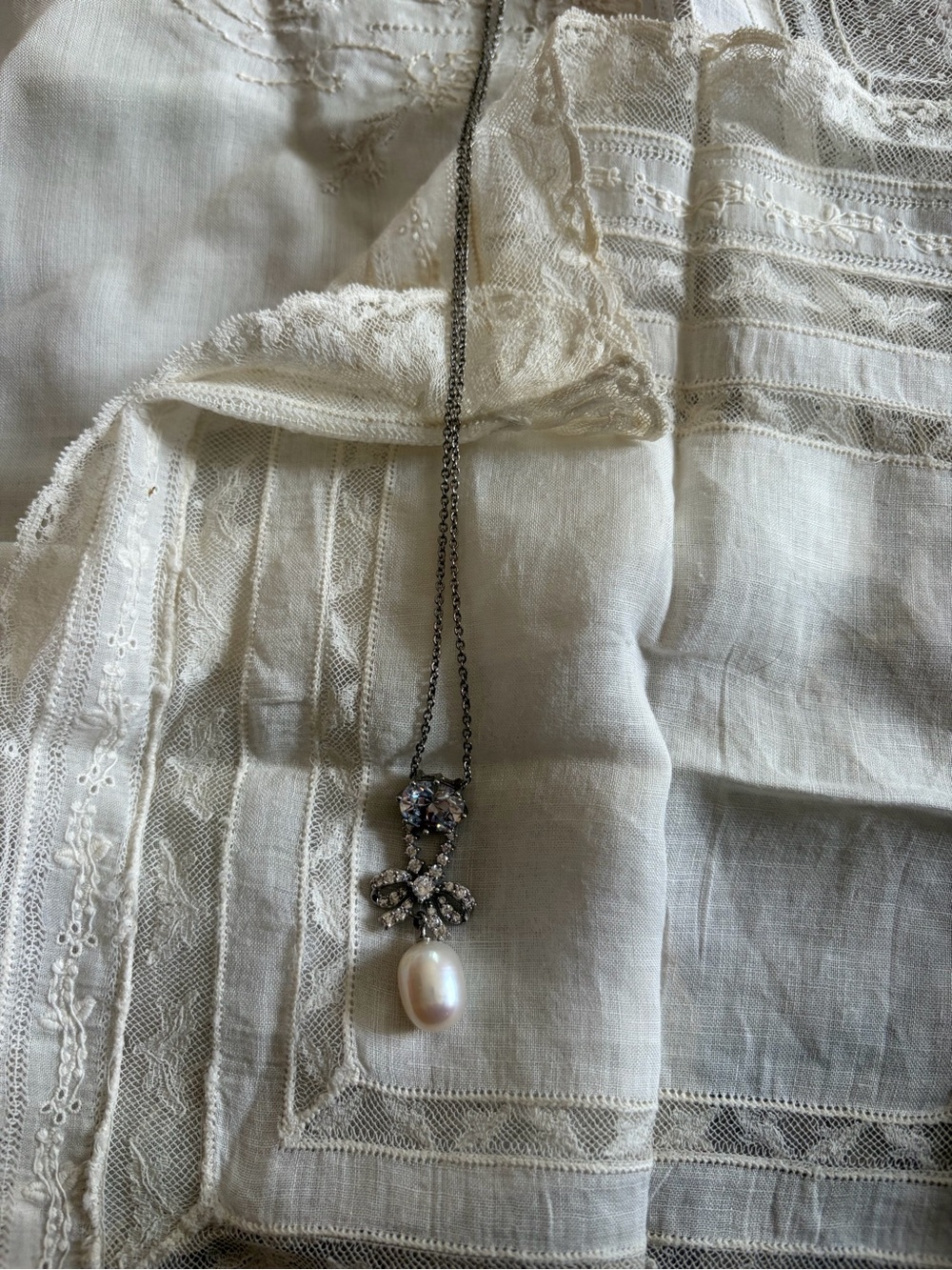 Clarion-Pell Princess Grace Collection bow and pearl drop necklace